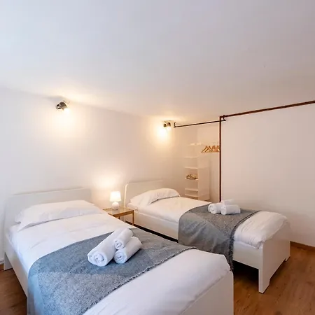 Beautiful House In Porta Soprana - Happy