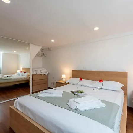 Apartment Beautiful House In Porta Soprana - Happy